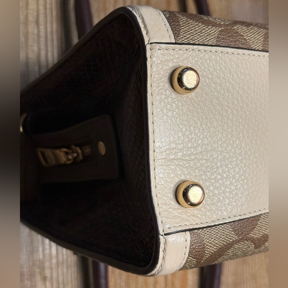 👜 Coach Rouge. Excellent condition! 🤎♥️💜🖤 - Picture 5 of 12